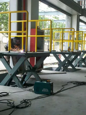 Dock Scissor Lift cargo lift application