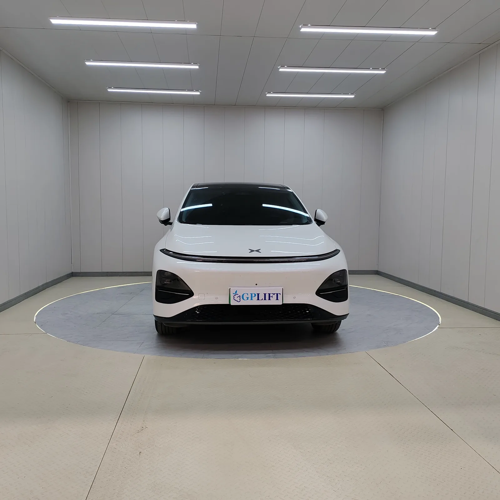 Car Turntable for Brazilian Dealership Showroom