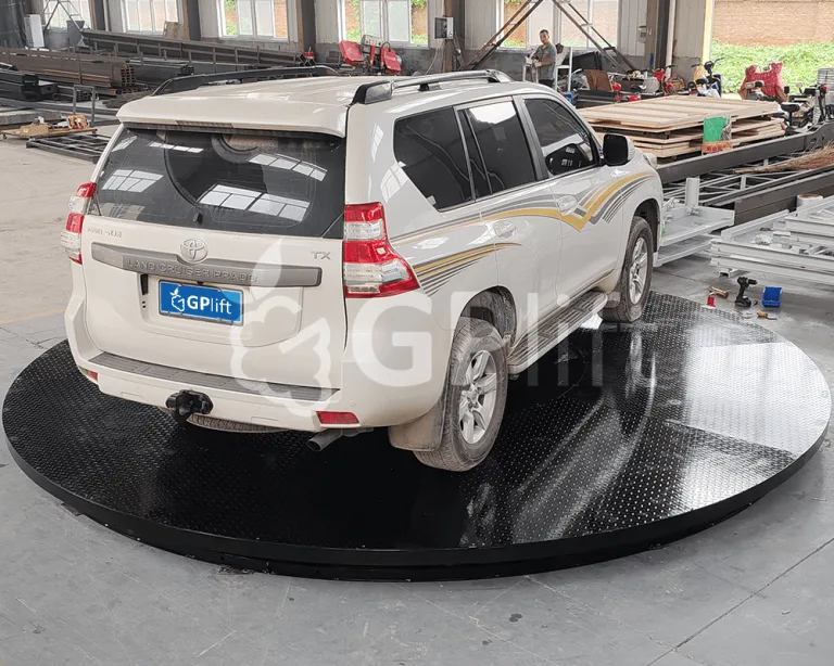 Pit-Mounted vs Surface-Mounted Lifts: Which Installation Fits Your Site?